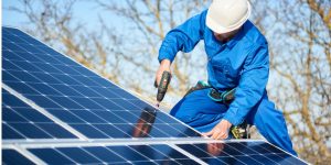 Installation Maintenance Panneaux Solaires Photovoltaïques à Couflens